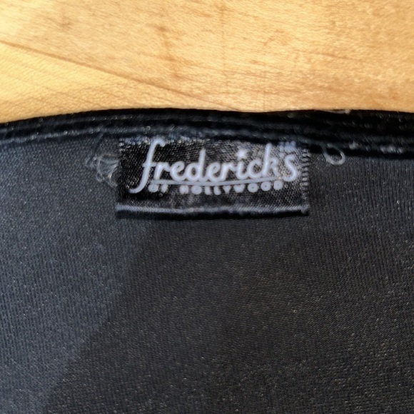 Vintage Frederick’s of Hollywood Deep V Velvet Top Size Small​​​ - Picture 5 of 5